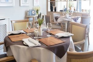 Elmwood House, dining room 