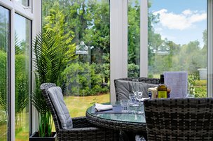 Evendine House, Malvern, wildlife watching