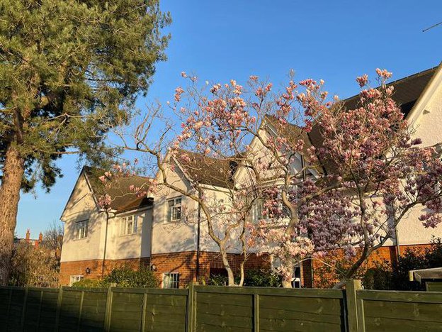 Devon Lodge, Milton Keynes, exterior