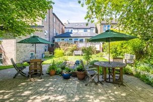 Fairlie House, garden with umbrellas 