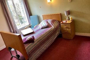 Finavon Court, bedroom 