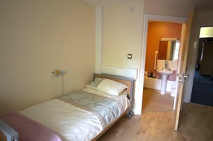 Forest View - Bedroom with en-suite