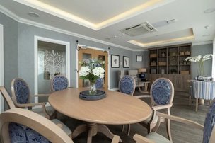 Fosse Way, dining area 