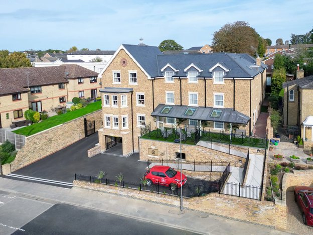 Front Exterior of Hillview Care Home in Ware