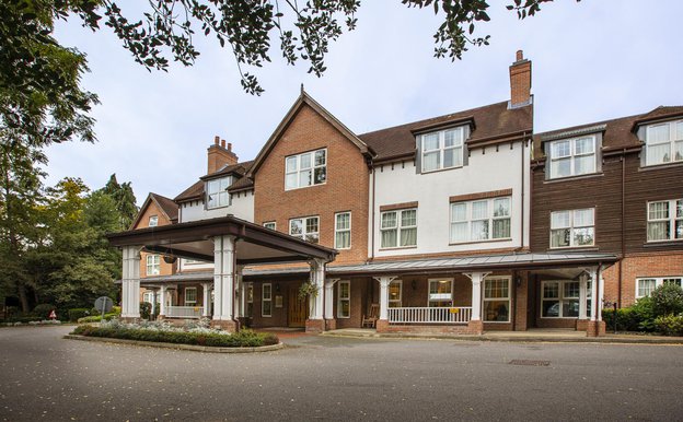 Front Exterior of Signature at Esher