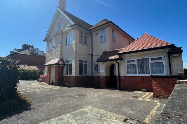 Bridlington Manor, exterior of building. 