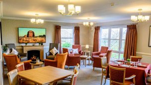 Fullarton, dining area with TV