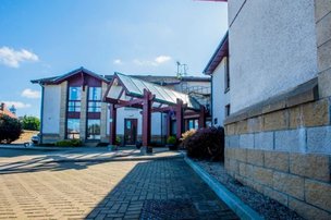 Hamewith Lodge, entrance to home 