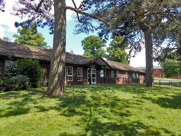 Hollybush House - Exterior