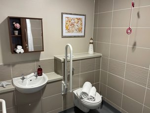 Oxford Manor Care Home, bathroom