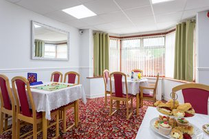 Avon Park in Southampton, Community Dining Room