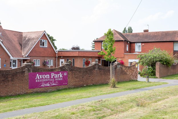 Avon Park in Southampton, Front Exterior Wall