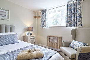 Kingsclere Court, Westcliff -On-Sea, bedroom with blue interiors 