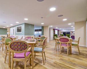 Kingsclere Court, Westcliff -On-Sea, dining area 