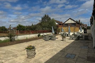 Joseph Lodge, Southend-On-Sea, patio 