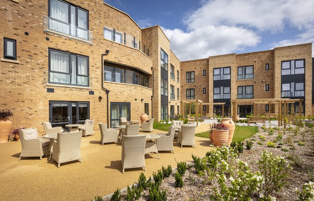 Waterhaven Place in Chichester, bag garden