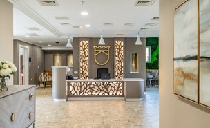 Kings Court, reception 