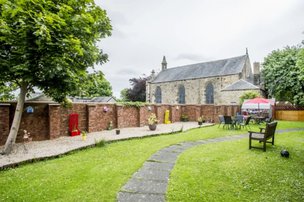 Kinnaird Manor, pathway in garden 
