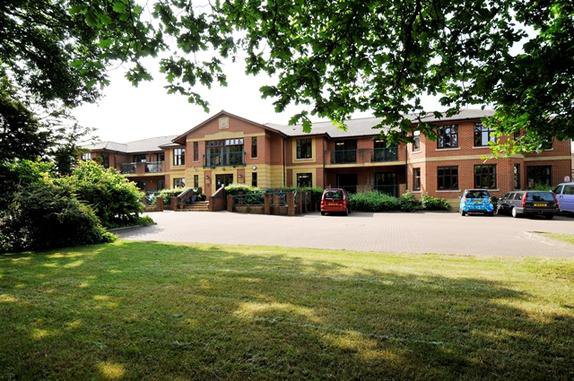 Lauriston Court Nursing Home in Bromley exterior of home