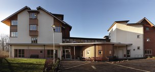 Leadon Bank - External