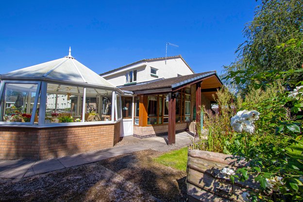 Llys Hafren Care Home - Exterior