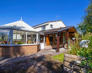 Llys Hafren Care Home - Exterior