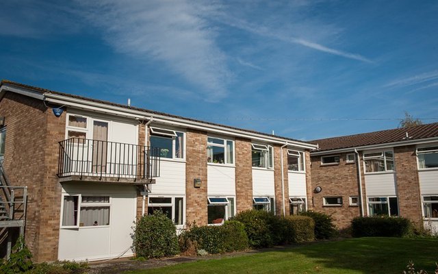Longlands in Oxford - Front of home