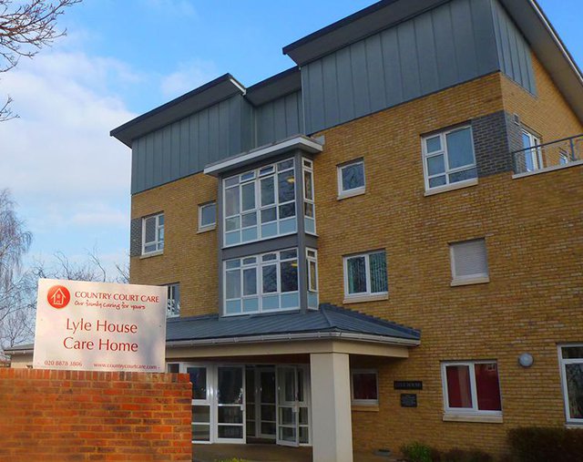 Lyle House Care Home in Roehampton