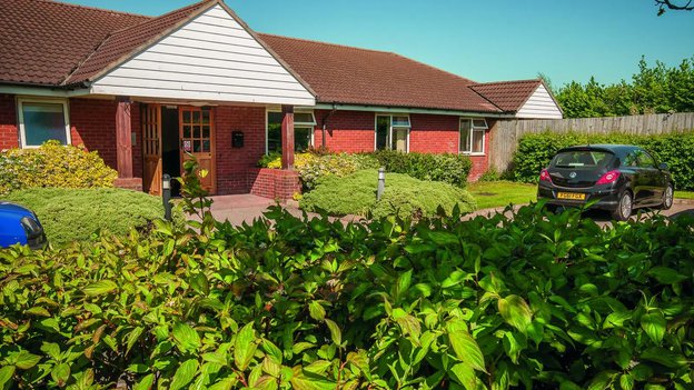 Maple Leaf, Derbyshire, entrance to home