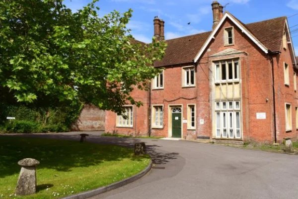 Market Lavington, exterior of home 