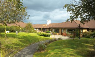 Mayfields, Ellesmere Port