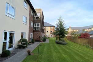 Melbury Court, garden 