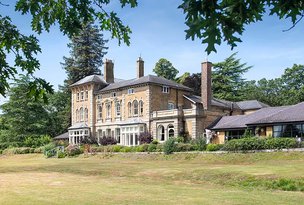 Front exterior of Merlewood Care Home