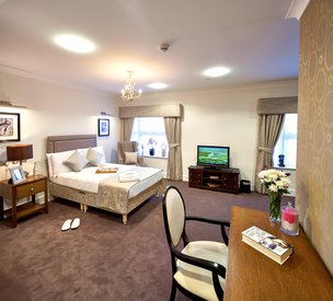 Pemberley, Basingstoke, Bedroom 1 