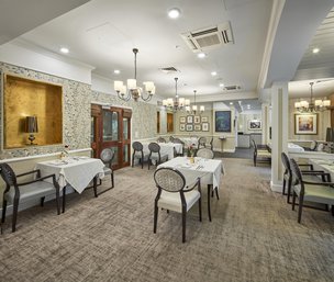Moorlands Lodge, Hindhead, dining room