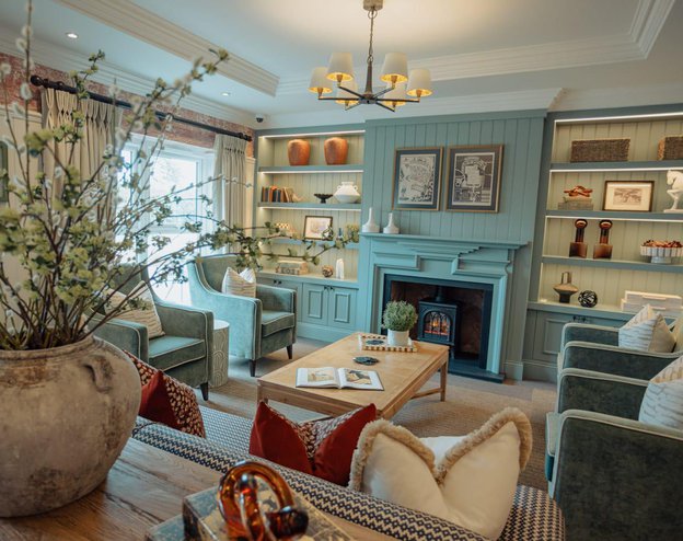 New Waltham Manor, Grimsby, lounge