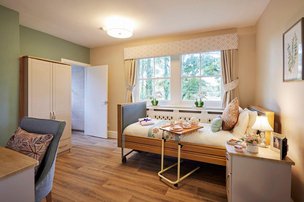 Oaklands House Care Centre bedroom