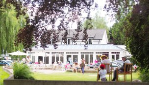 Whitchurch House, Ross-on-Wye, Herefordshire, garden party