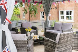 Pelsall Hall, Pelsall, garden furniture 