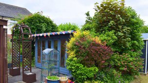 Peniel Green in Swansea, garden