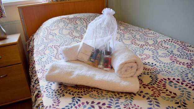 Peniel Green in Swansea, bedroom