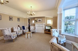Meadowcroft Shoreham. Living room space 