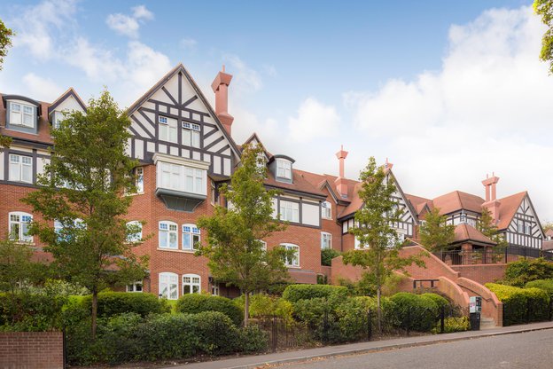 Purley Gardens, Surrey, exterior