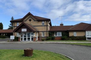 Quayside Nursing Home in Glasgow, front entrance