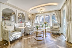 Queensmount Care Home, Bournemouth, lounge