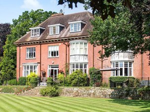 Rashwood Droitwich outside