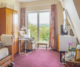 Red House in Yelverton - Bedroom View