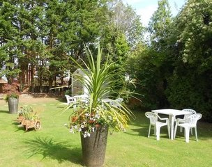 Bendigo Nursing Home, Eastbourne, garden