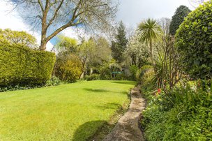 Roseacres Care Home, garden