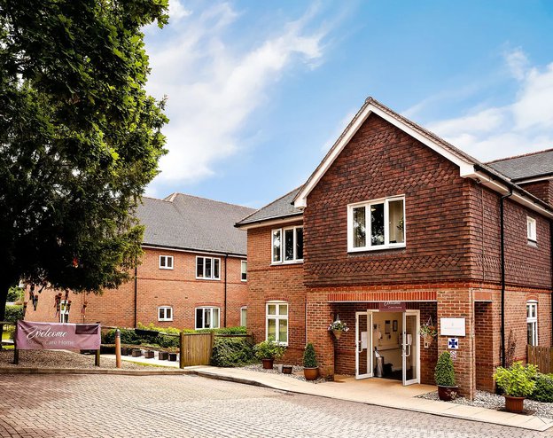 Front Exterior of Rowan Lodge Nursing Home
